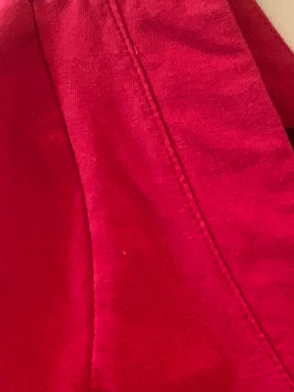 Red top - Picture 2 of 3